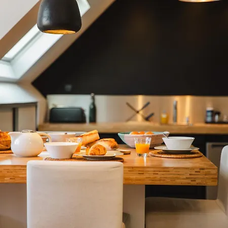 Апартаменты Le Cocon Urbain - Hypercentre - Duplex Lumineux Кан